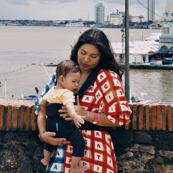 Meet your Posher, Lavínia - Picture 1 of 1